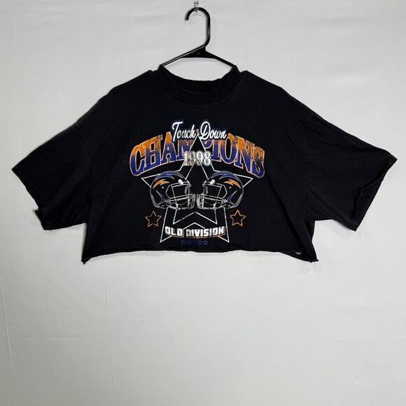 Divided by H&M Tops - Divided by H&M 1998 Football Graphic Crop Tee Women’s M Black‎ Retro